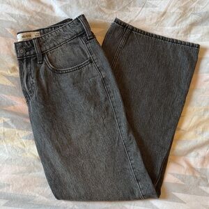 Hollister Low Rise Baggy Jeans in Dark Grey